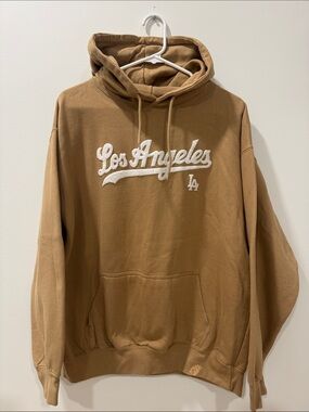 Los Angeles Script Embroidered Hoodie - Tan